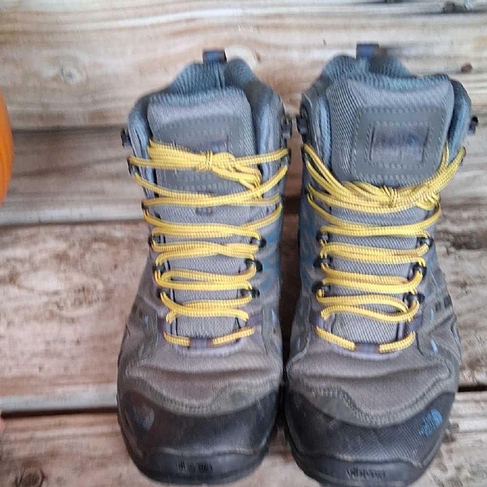 The North Face Men's Gray and Yellow Athletic Shoes - Picture 7 of 14